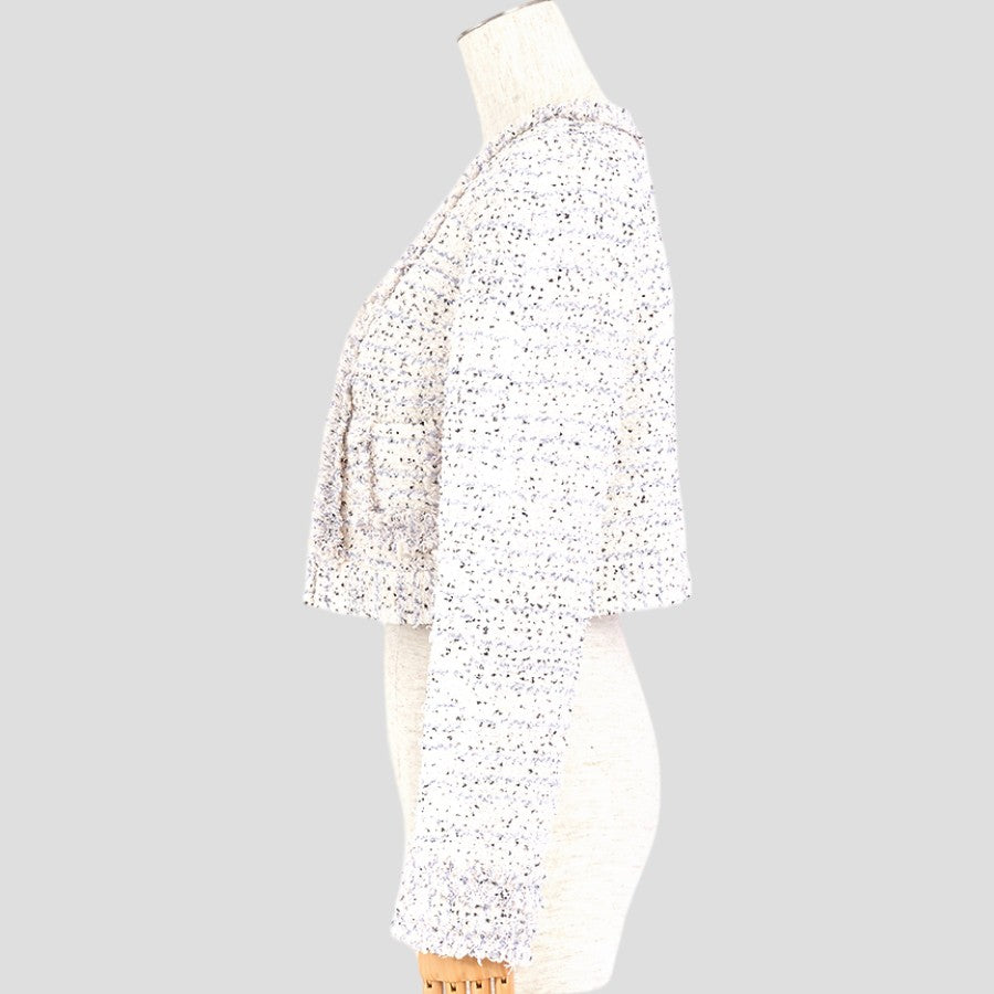 ファンシーツイード ノーカラー ジャケット ショート丈(Lサイズ/ホワイト/TO BE CHIC(トゥービーシック))USED