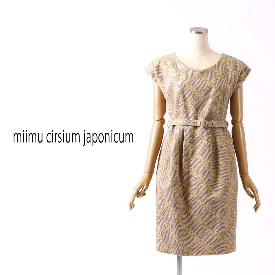 Vネック フレンチスリーブ ワンピース(Mサイズ/ベージュ/miimu cirsium japonicum(ミイム サーシアム ジャポ二カム))USED