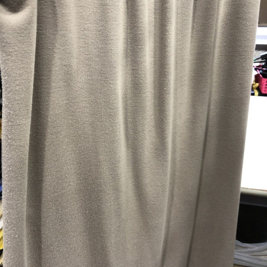 ボタニカル柄風タックワンピース(Mサイズ／ベージュ／Bou Jeloud(ブージュルード))USED