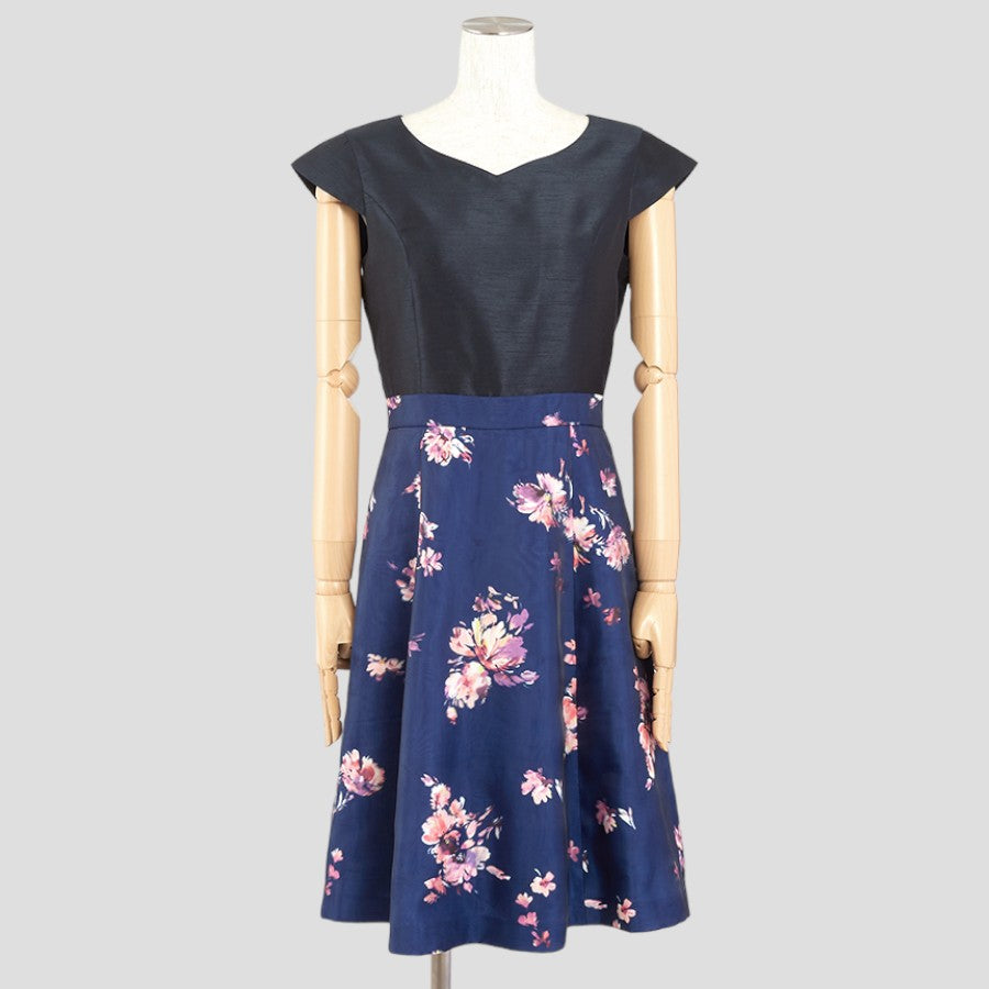 3D花柄プリントワンピース(Mサイズ／ネイビー／Dear Princess(ディアプリンセス))USED