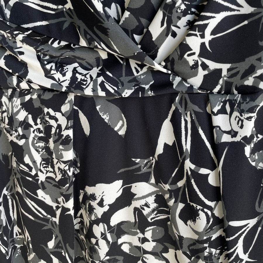 ストレッチ素材ワンピアンサンブル(Lサイズ／ブラック／Ranan(ラナン))USED