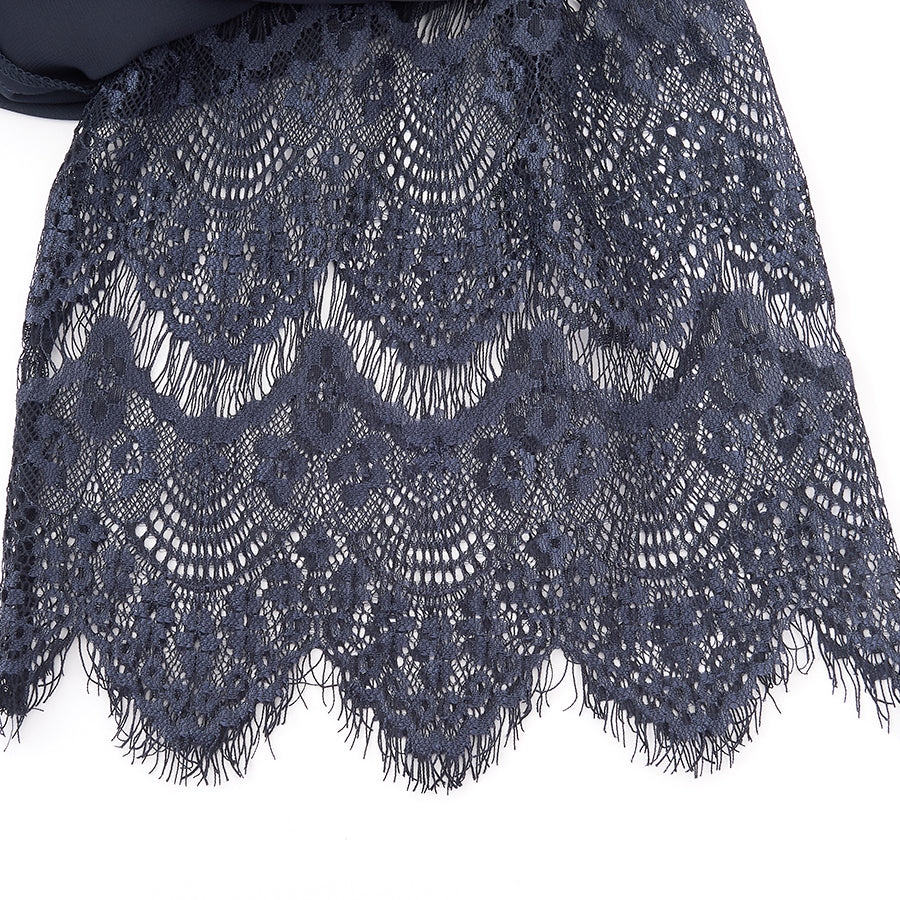 レース使いロングワンピースドレス(Mサイズ／ネイビー／trattoria(トラットリア))USED