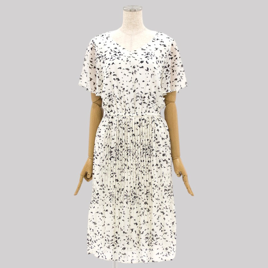 アニマルプリントワンピース(Mサイズ／ホワイト／FABIA(ファビア))USED