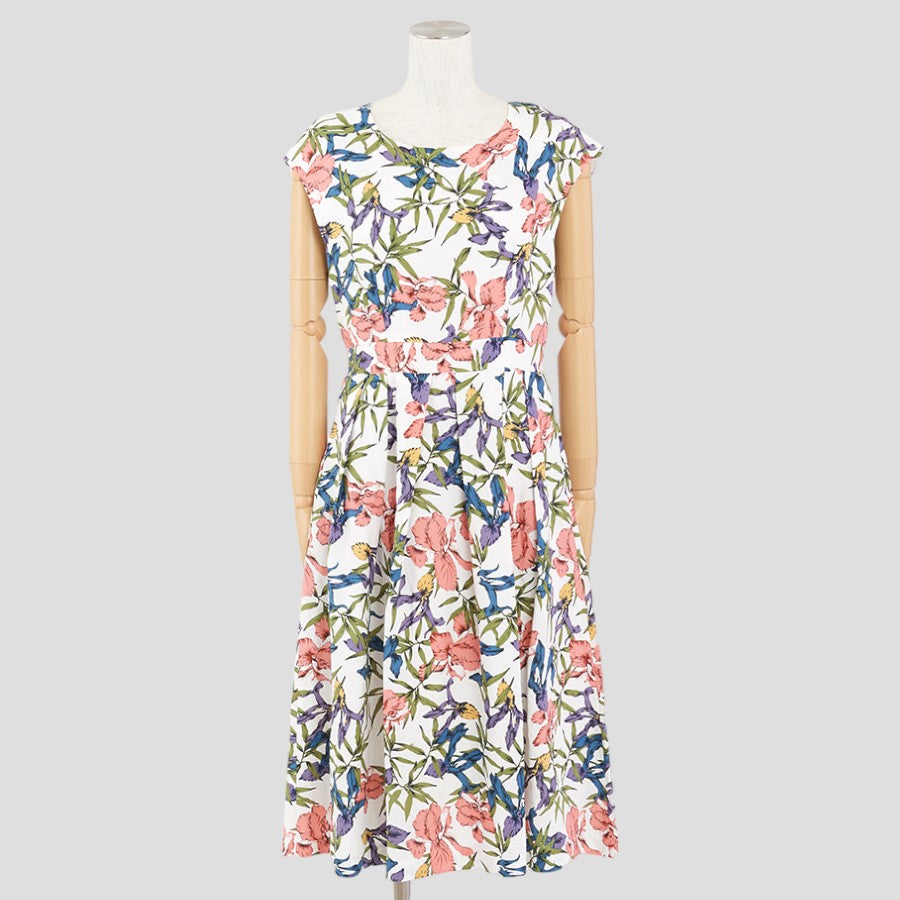 麻混フラワープリントワンピース(Mサイズ／ホワイト／Verseau(ヴェルソー))USED