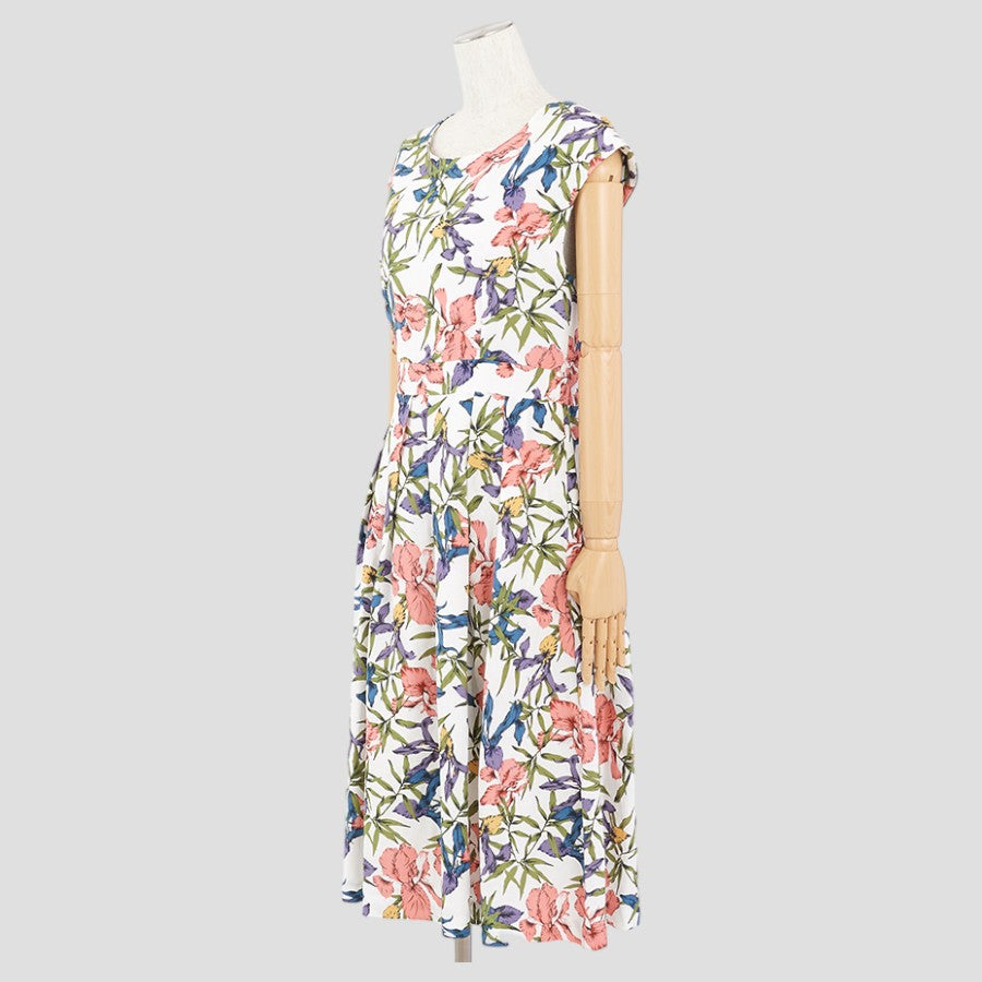 麻混フラワープリントワンピース(Mサイズ／ホワイト／Verseau(ヴェルソー))USED