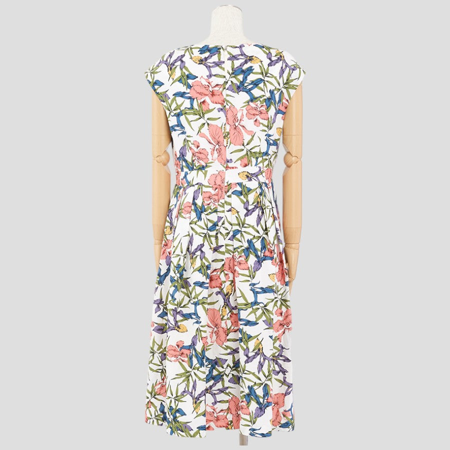 麻混フラワープリントワンピース(Mサイズ／ホワイト／Verseau(ヴェルソー))USED