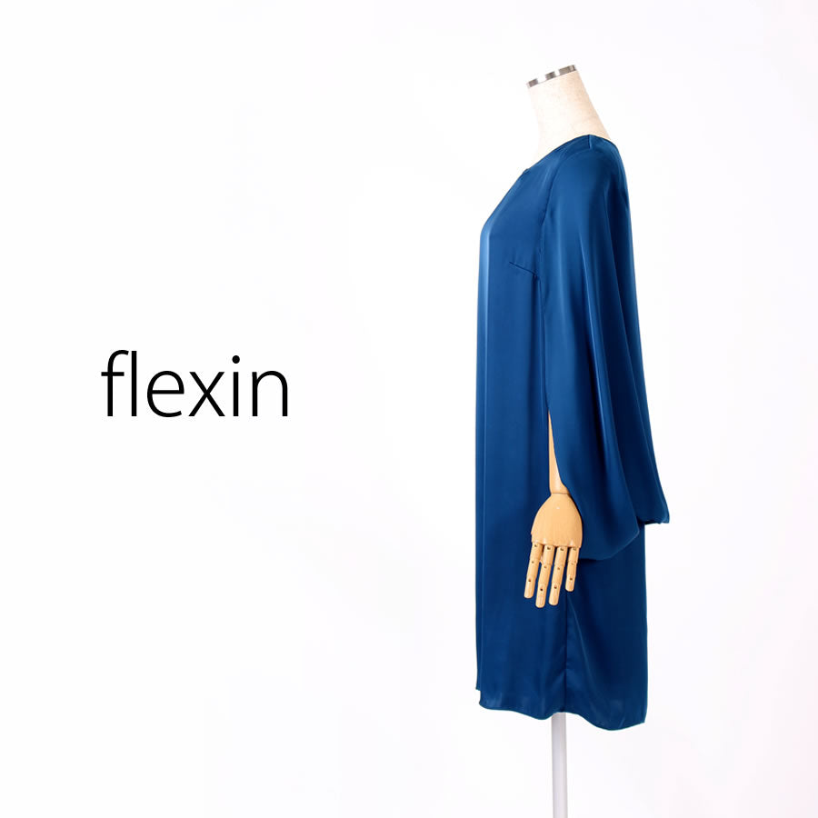 シェル型ワンピースドレス　二連パールネックレス付き(Mサイズ／ブルー・水色／flexin(フレキシン))